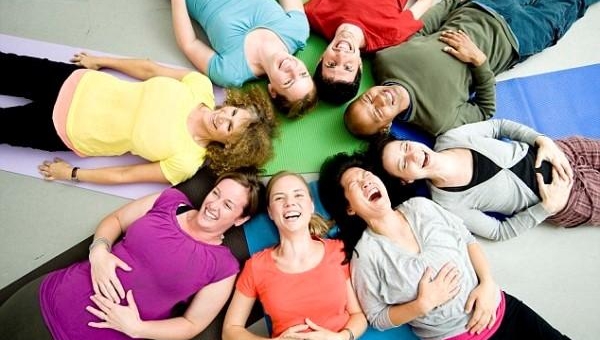 The Advantages of Laughing Yoga Therapy